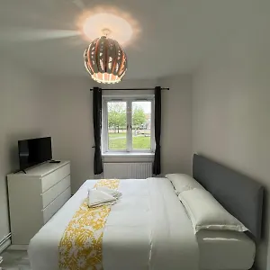 apt-starlet-stepney.cambridgehotelsuk.com/